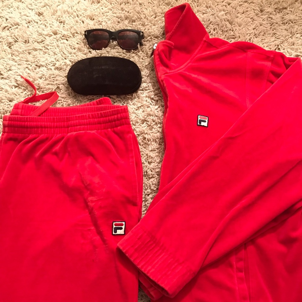 The Fila SOLID Velour Sweatsui